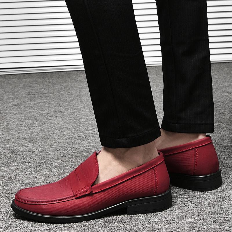 Nové designové pánské kožené boty trend luxusní značka business špičaté boty pro volný čas pánská přezka pánské boty pro muže