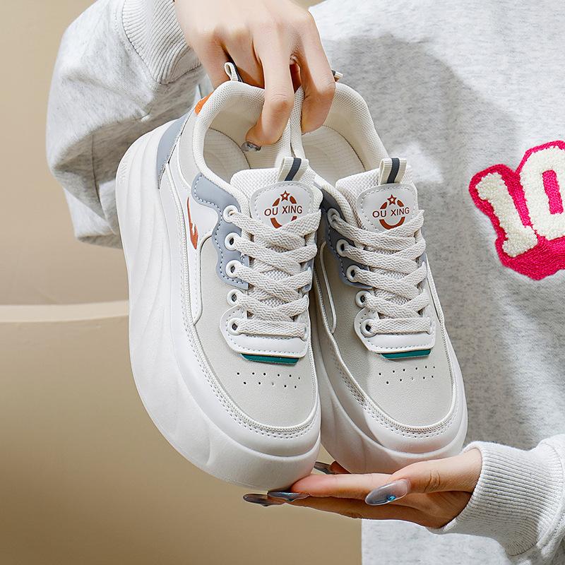 White Shoes Fashionable Autumn New Platform Height Increasing Breathable Casual Shoes for Students
