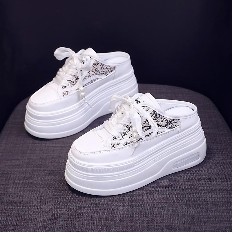 

Баотоу полубосоножки женские лето 2025 новые популярные шлепанцы на толстой подошве маффин с небольшой внутренней танкеткой женская обувь 39 чёрный