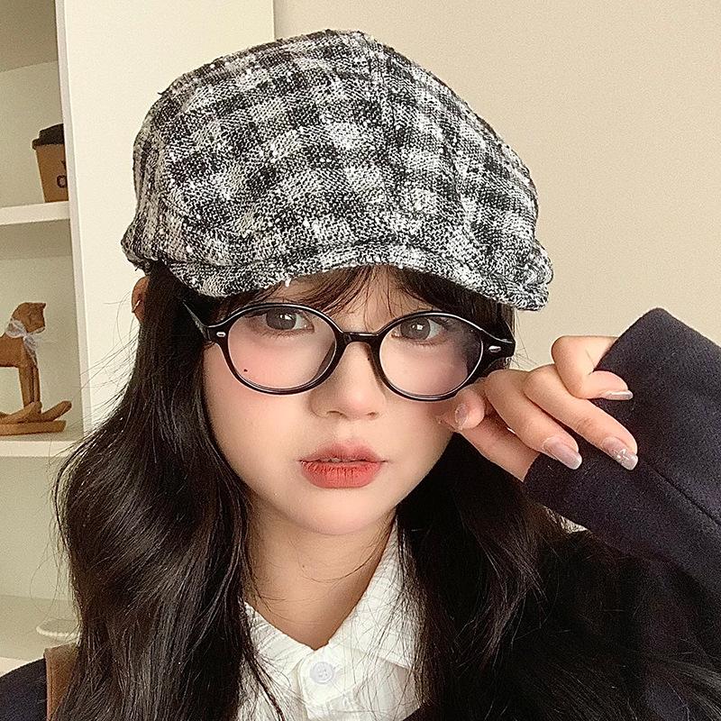 Japanese Retro Plaid Front Hat Autumn and Winter Versatile Windproof Hat Women's Outdoor Casual Beret Newspaper Baby Hat