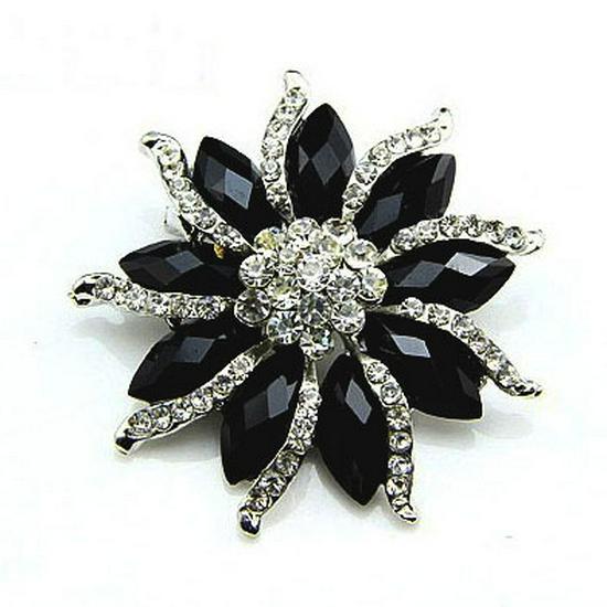 Black  White Resin Drill Crystal Flower Brooch: Classic European  American Style Unisex Corsage Accessory. Zhenyao Accessories