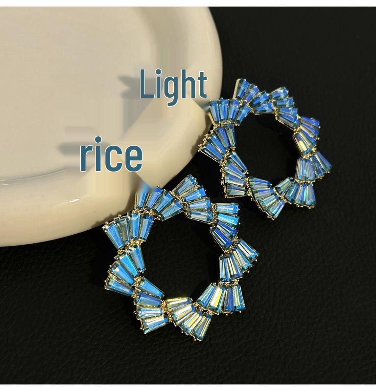Orecchini a Bottone Geometrici Floreali con Strass Corte Europea Ago d'Argento - Accessori Lussuosi, alla Moda, Raffinati