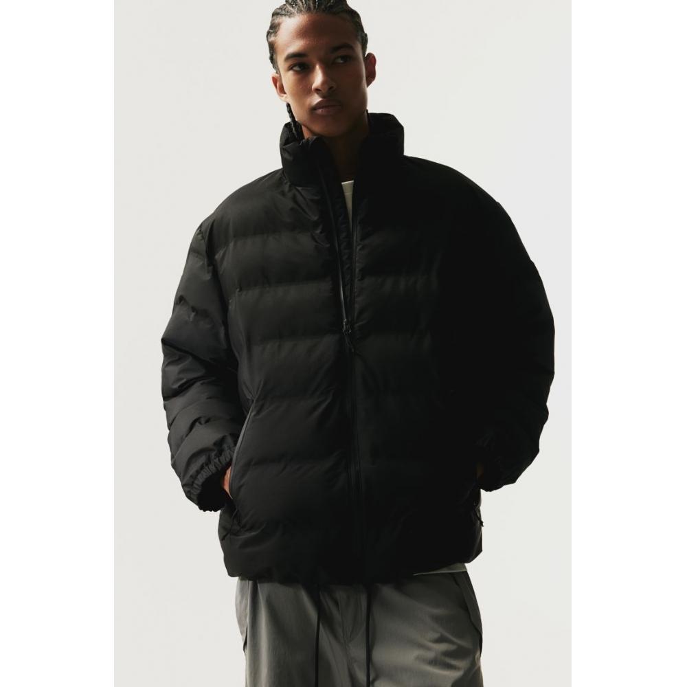 

Куртка-пуховик с водоотталкивающим покрытием HM черного цвета S