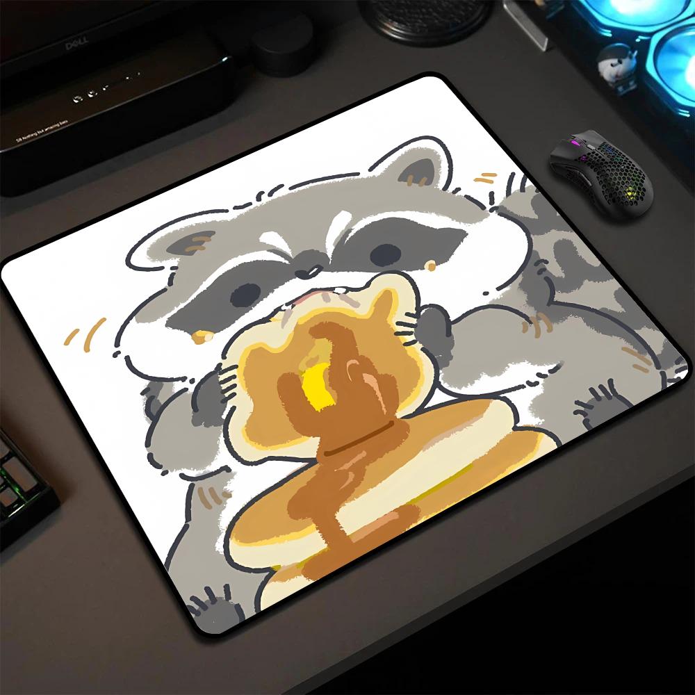 1PC XS Raccoon Mouse Pad Small Gamer Desk Mat Square Gaming Office Accessories Mousepad PC Rubber Keyboard Table Mats 500x500mm