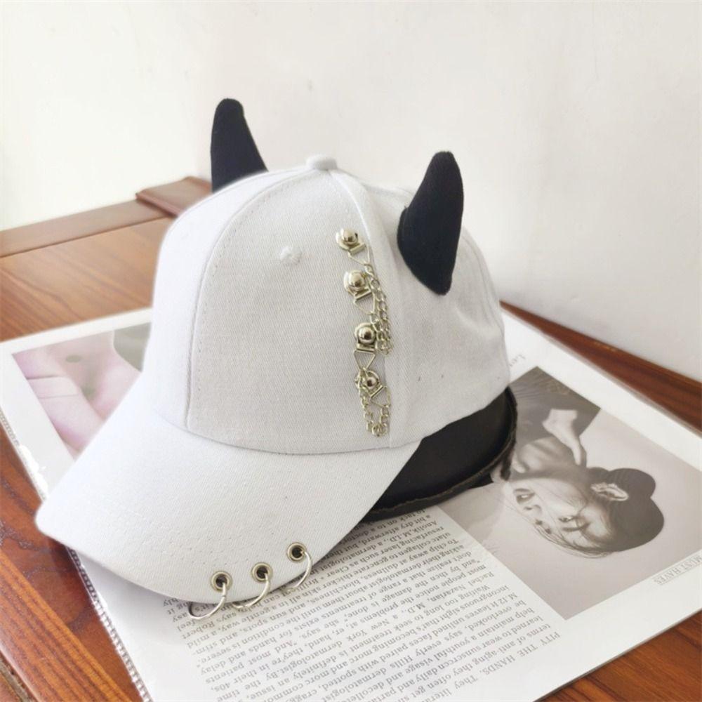 Punk Metal Ring Baseball Hat Hiphop Peaked Cap Portable Bull Horn Baseball Cap  Girl