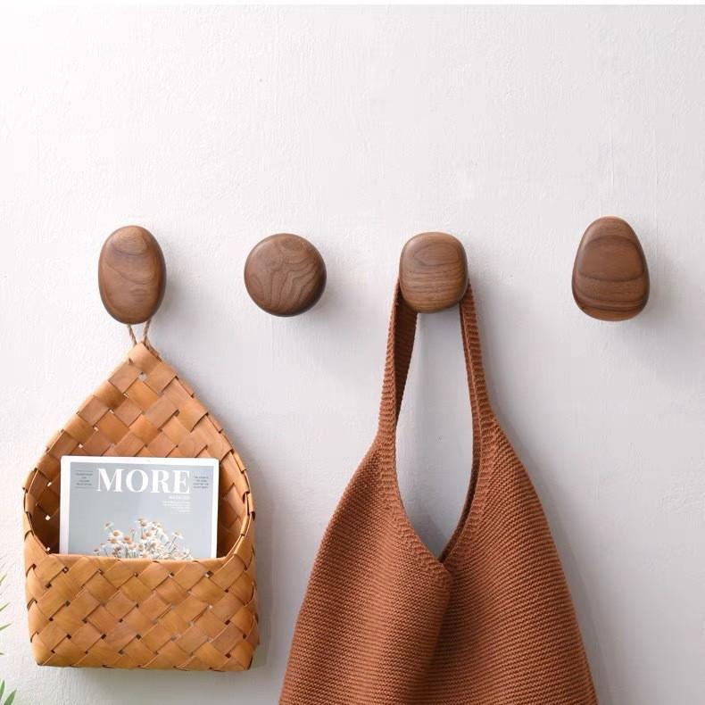 Stone-Shaped Hooks-Solid Wood No-Drill Wall Mount Organizer Nordic Entryway Rack for Jackets Bags Bathroom Towels