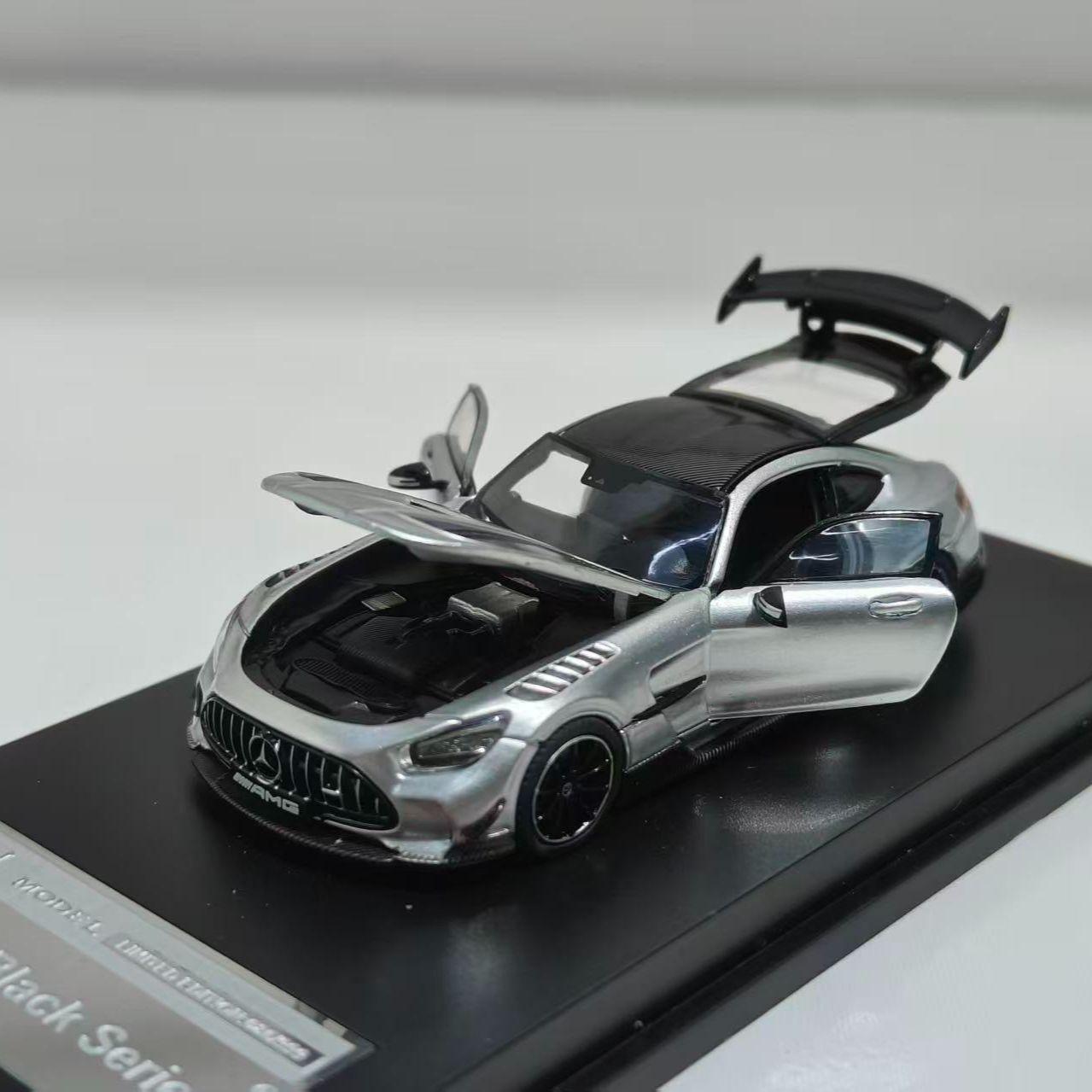 

MJ MODEL 1:64 Full Open Mercedes-Benz AMG GT Black Series restores engine compartment details, alloy car model