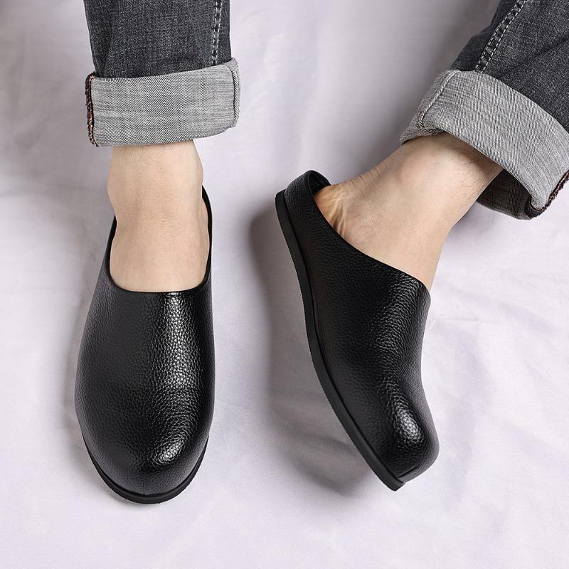 Fashion Genuine Leather Men Shoes Fashion Baotou Half Slippers Classic Mule Shoes Non-slip Chef Shoes for Men Comfortable Loafers Slides