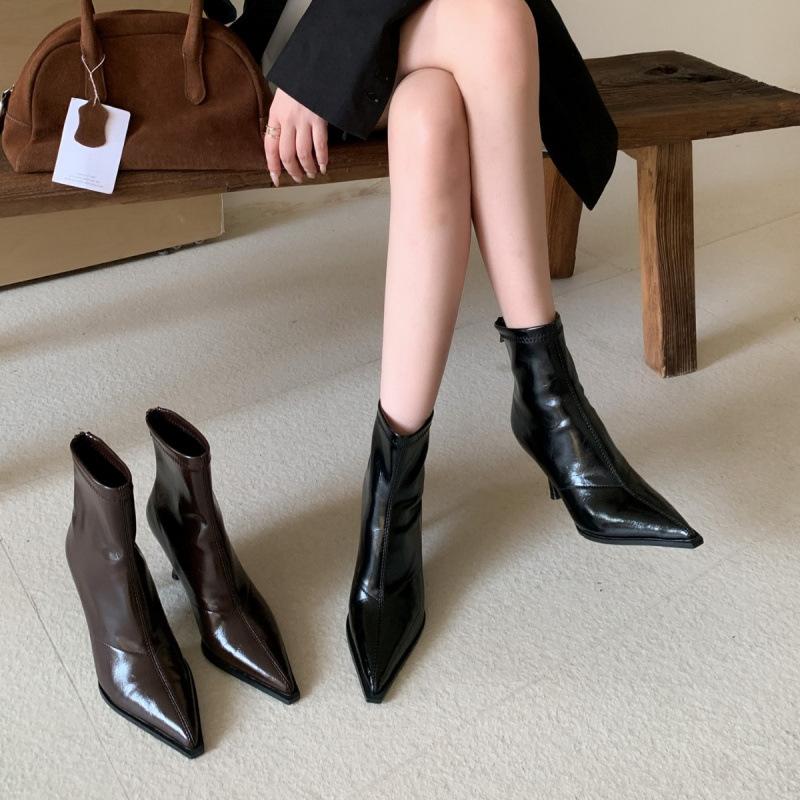 French retro pointed thin heel high heel 8CM short boots women's autumn and winter new temperament versatile thin boots niche design
