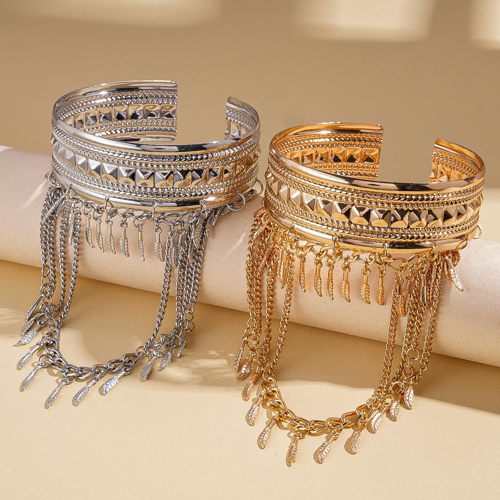 Schwerindustrie geometrischer Blattfransen offener Armreif Armschmuck übertriebener Schmuck