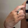 Stilvoller mehrschichtiger verstellbarer Ring mit schwarzem Onyx für Damen mit geometrischem Design und elegantem Finish