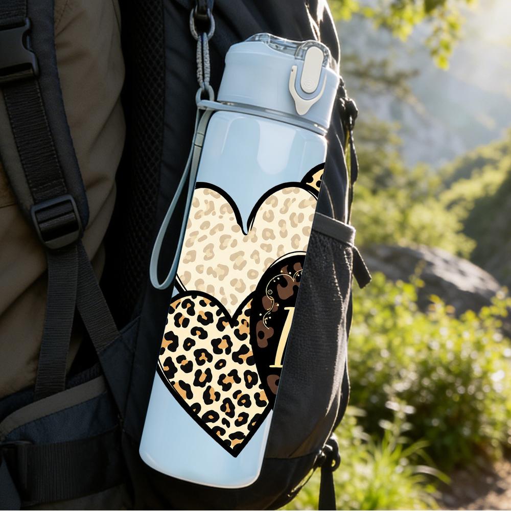 1PC Leopard Love Heart 750ml Color Plastic Sports Water Bottle Leakproof Flip Straw Lid Suitable for Sports Office Home Use