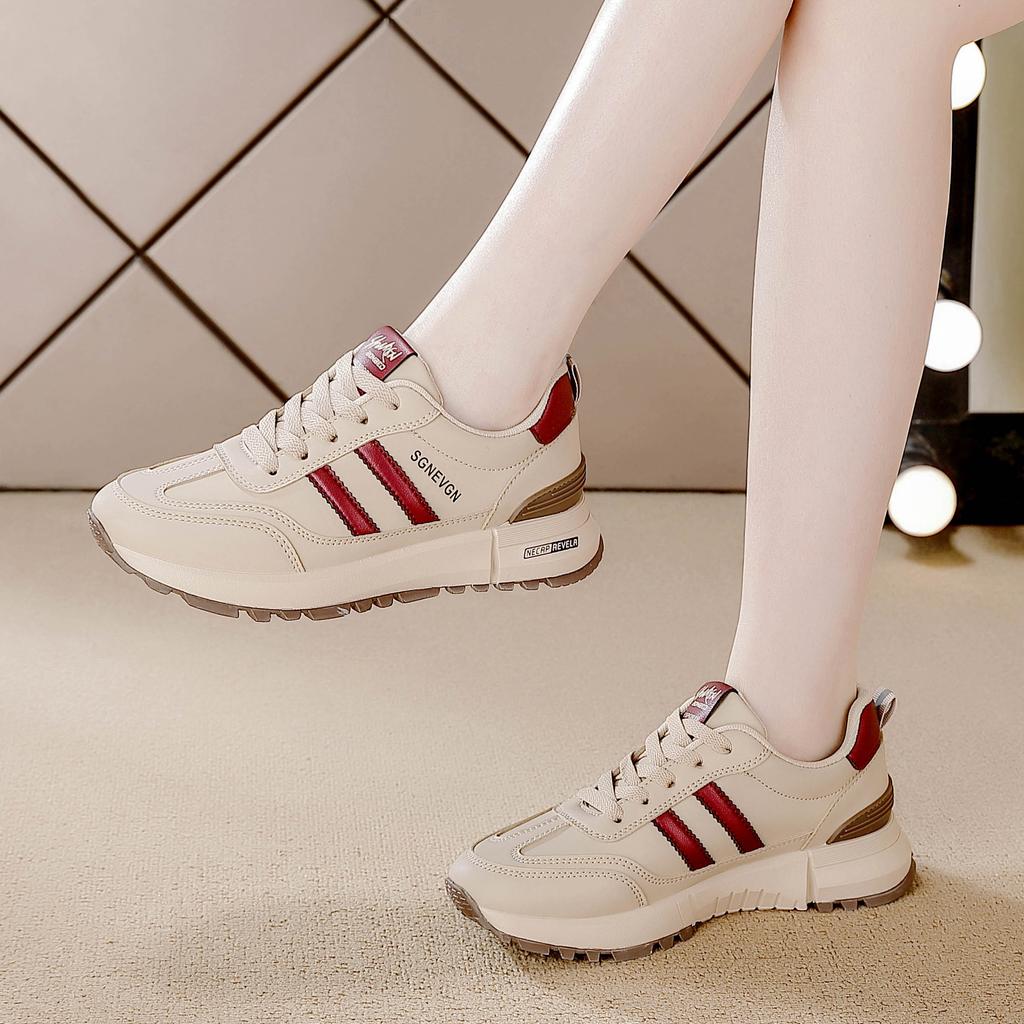 Large Size Broken Size Leather Sneakers Women's Versatile 2025 Spring and Autumn Running Flat Bottom Non-slip Fashion Casual Shoes