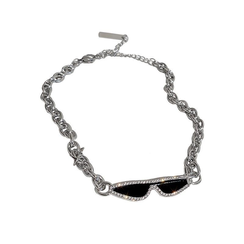 

European and American stars, diamond-encrusted sunglasses, collarbone chain, sweet and cool personality temperament necklace, hip-hop cold wind