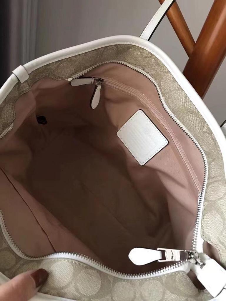 Classic Minimalist Dumpling Shoulder Tote with Metal Zipper