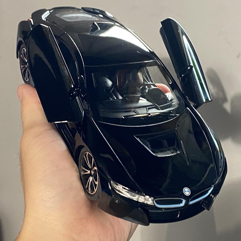 1:22 BMW I8 Super Hybrid Coupe Alloy Sports Car Model Diecasts Metal Classic Car Model High Simulation Sound And Light Childrens