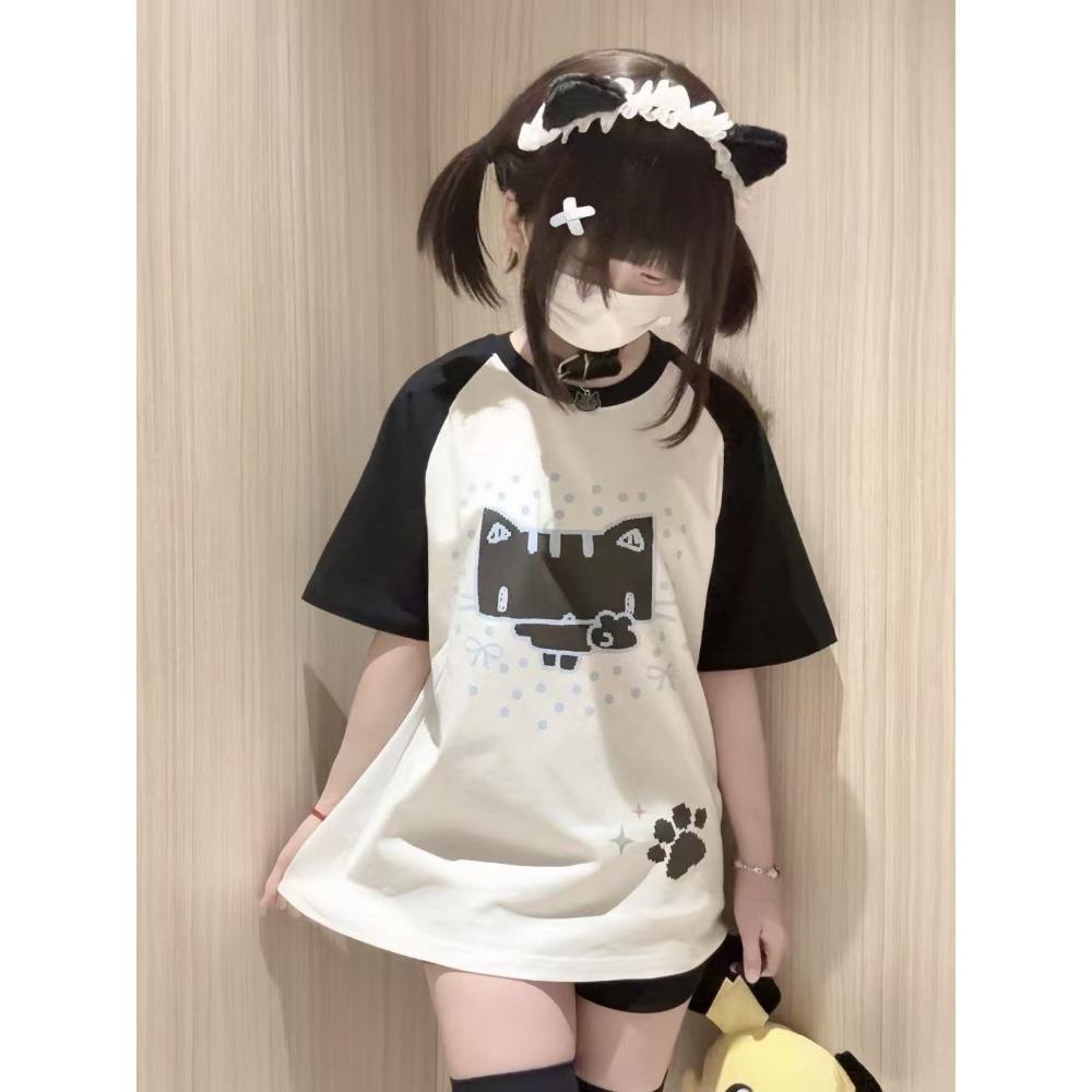 Cute Style Women's White Short-Sleeve T-Shirt, Loose Summer Top with Cartoon Prints for Sweet Look