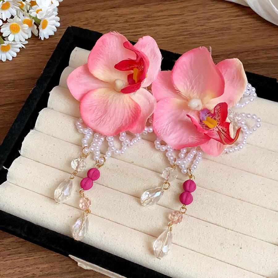 

Silver needle fabric flower glass earrings holiday style gentle earrings Liu Yifei temperament earrings women s high sense