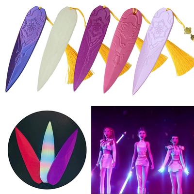 Démo Huter Zoey Lumières Armes Fléchettes Accessoires Kpop Demoon Hun Fête Brille dans le Noir Fournitures de Fête Accessoires de Costume Zoey