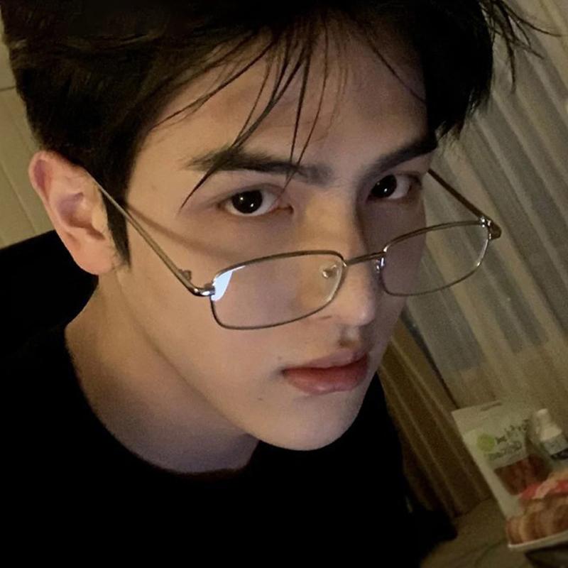 Retro Classic Rectangular Small Frame Glasses For Women Men Ultra Light Clear Reading Spectacle Blue Light Blocking Eyewear