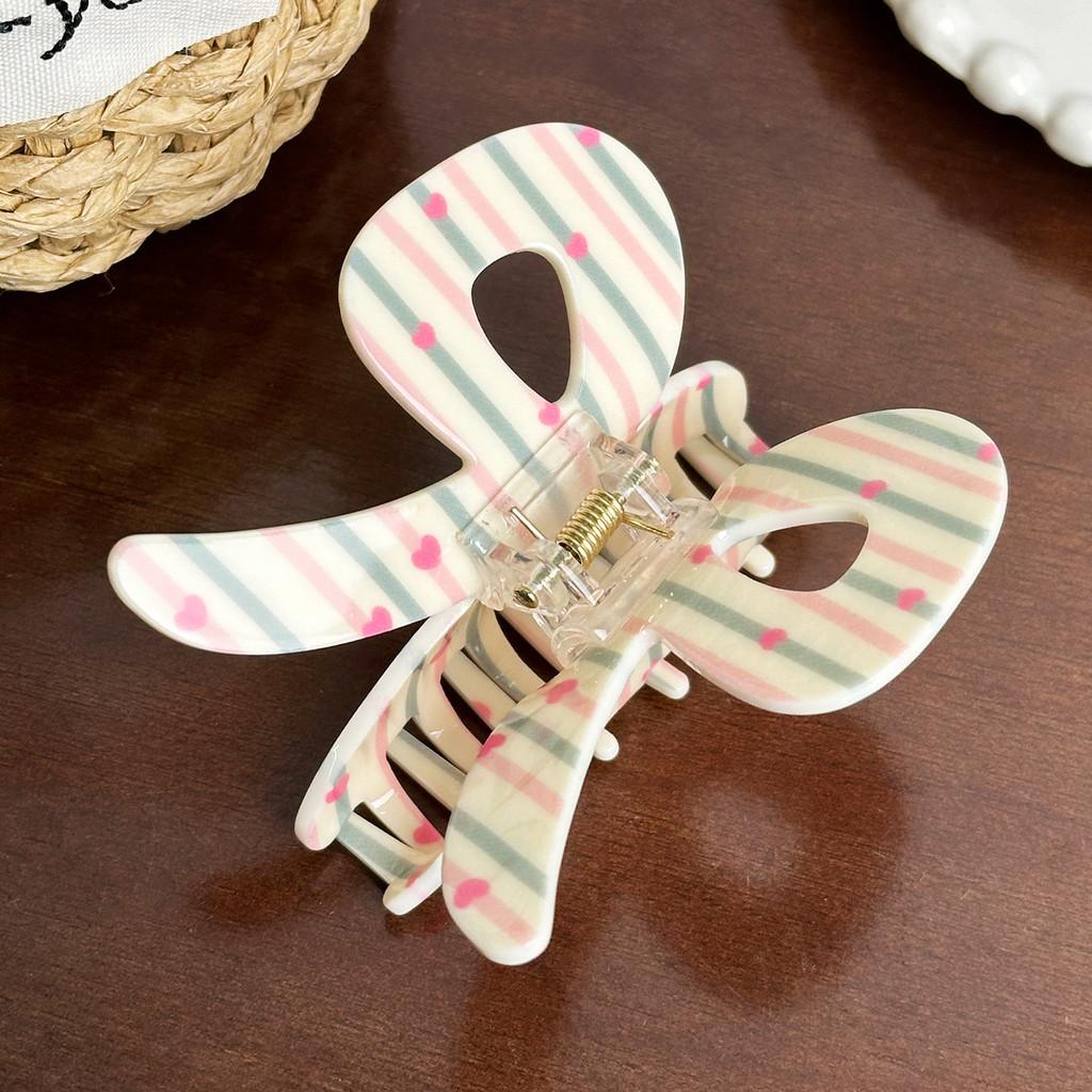 

Chic Multicolored Floral Bow Hair Grips Perfect For Summer Fashion Trends In 2024 Heart Stripe