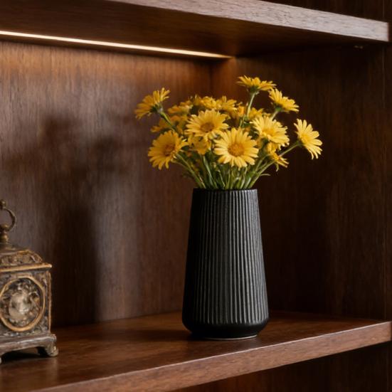 White Ceramic Vase Small Ribbed Textured Flower Vase for Pampas Grass Home Living Room Bedroom Dining Table Farmhouse Kitchen Shelf Table Decor