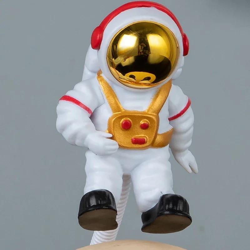 LED Night Light Desktop Deco Battery Night Lamp USB Charging Astronauts Children Bedroom Bedside Eye Protection Desk Lamp