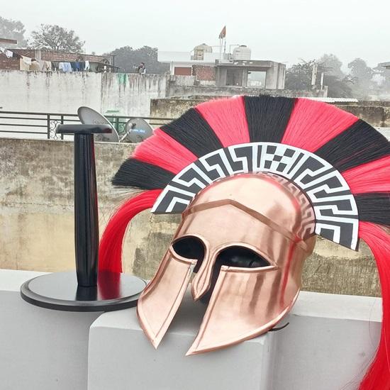 Средневековый носимый греческий коринфский шлем с подставкой рыцарский шлем воинский шлем — фото 6