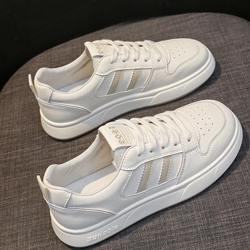 Flacher Boden Leichte Weiche Sohle Leder Kleine Weiße Schuhe Damenschuhe Frühher Herbst Neuer Student Board Schuhe Lässige Sportschuhe