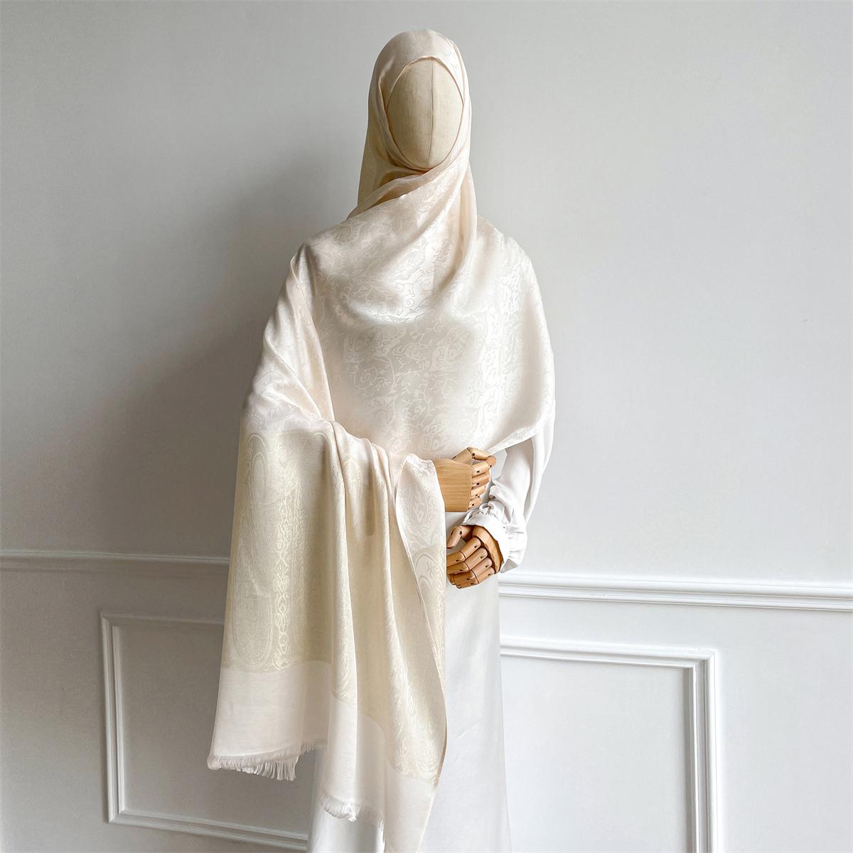 

Luxury Women Hijab Floral Gold Thread Jacquard Scarf Muslim Wrap Ramadan Islam Winter Headscarf Hijabs Turban Neckerchief