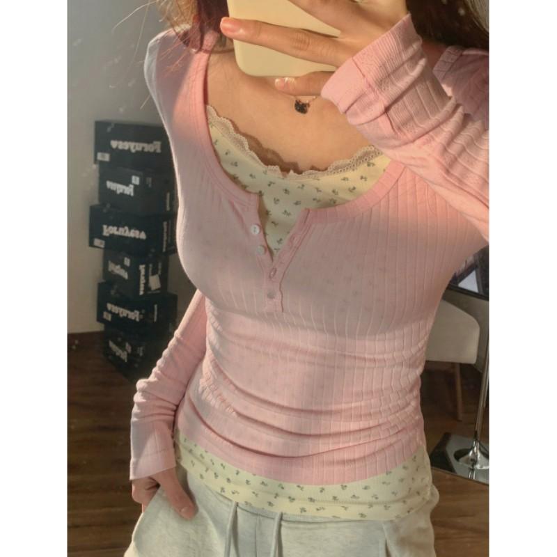 

Жіноча весняна футболка з квітковим печворком, довгим рукавом, приталеного крою, з мереживом S рожевий