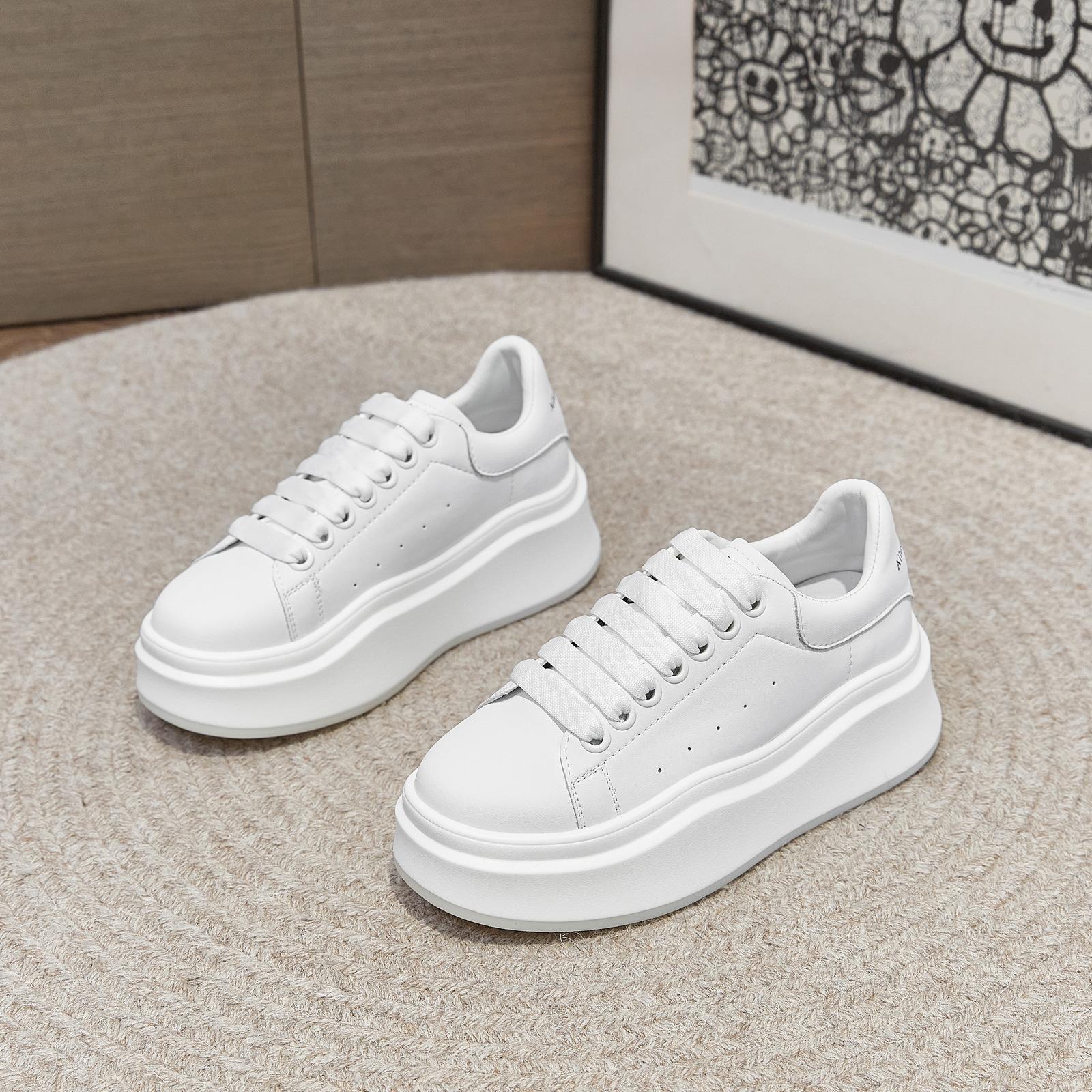 

Small women s shoes leather platform white shoes women s spring new versatile height-increasing shoes casual board shoes 34