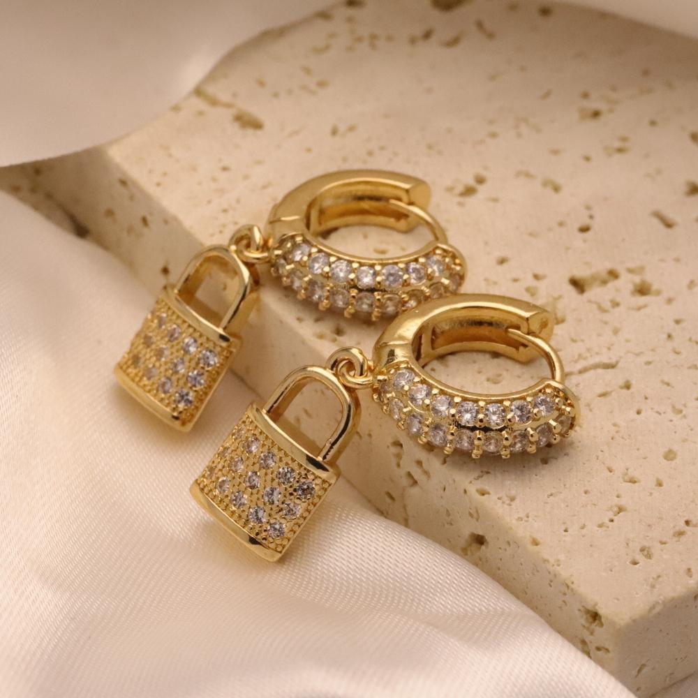 1 Pair Luxury Small Lock Dangle Earrings for Women Zirconia Earring Jewelry Wedding Party Accessories