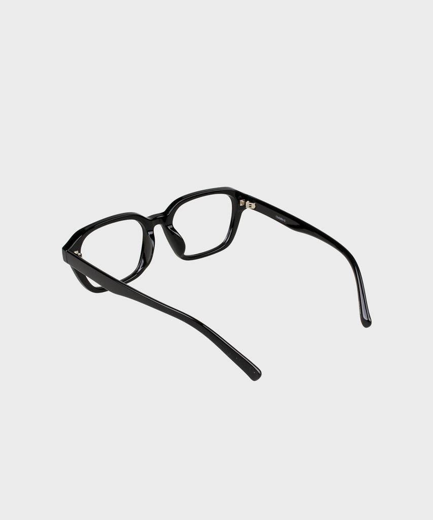 Ilsamsaemem Sunday Black