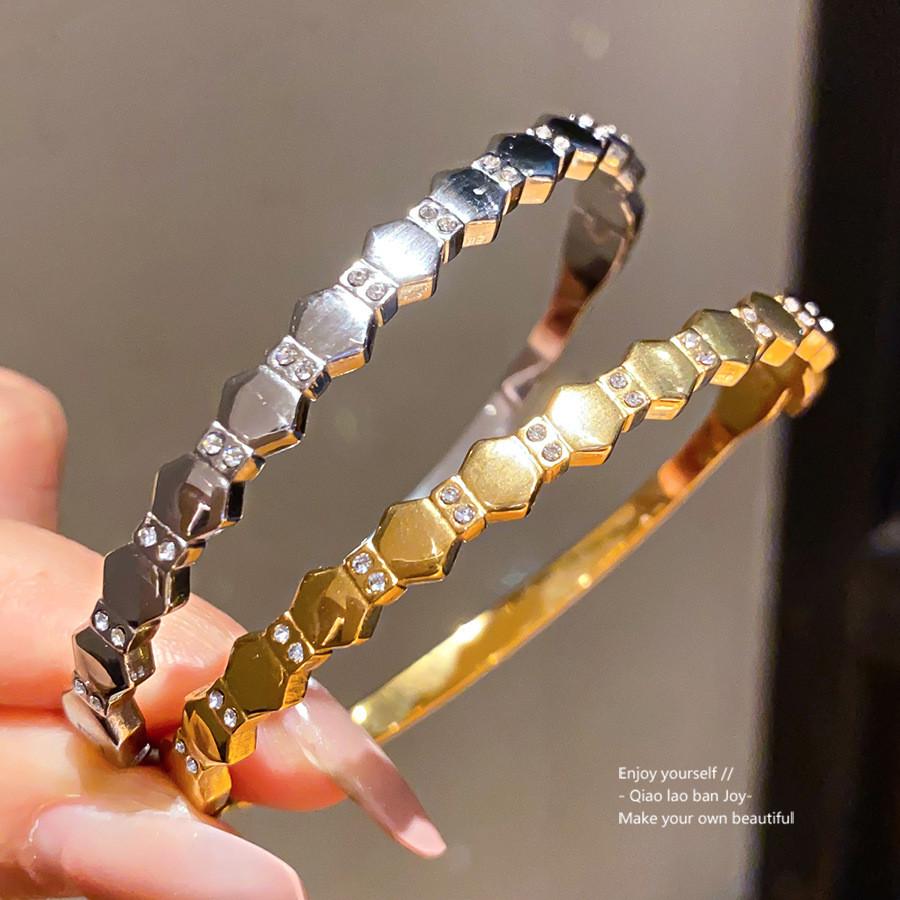 No Ip Stainless Steel Geometric Hexagon Bangle For Women With Elegant Finish For Daily Wear