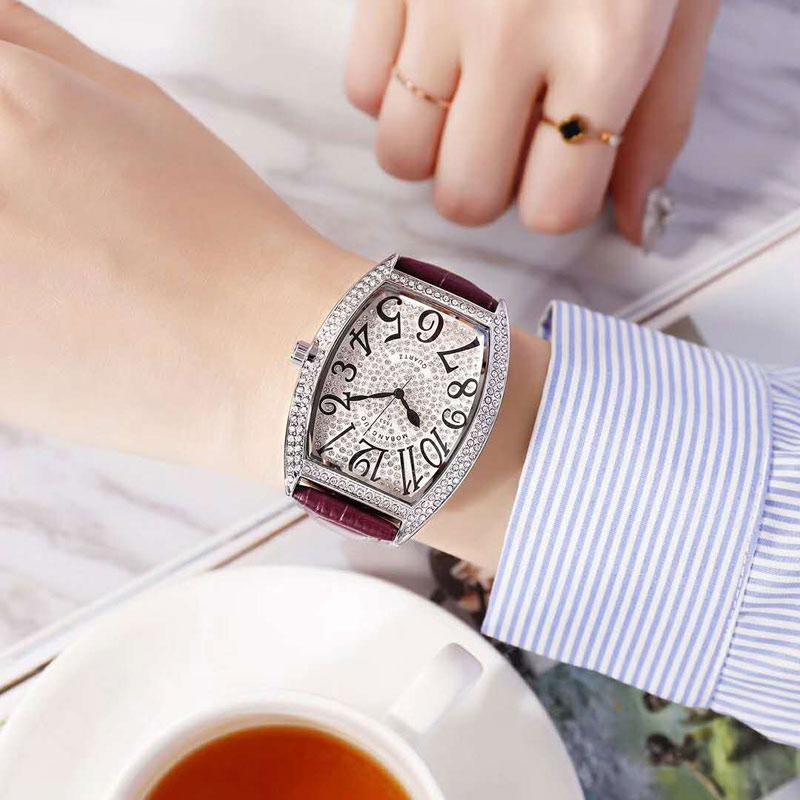 Classic 2019 Big Size New Fashion Tonneau Watch Men Designer Brand Luxury Fully Diamond Man Watches Quartz Wrist Watch With Rhinestone