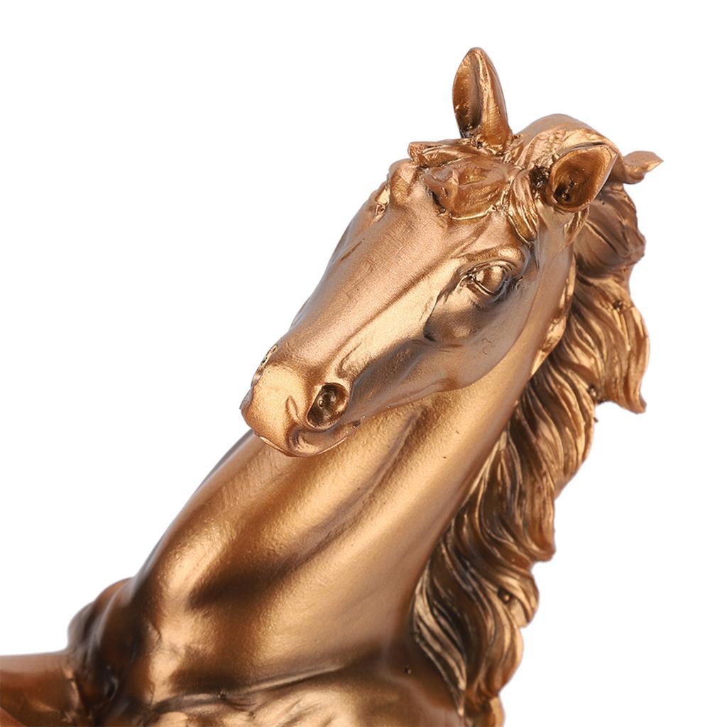 Resin Horse Statue Eruopean Style Horse Sculpture Ornaments Home Desk Decor Photograph Props Office Desktop Decoration
