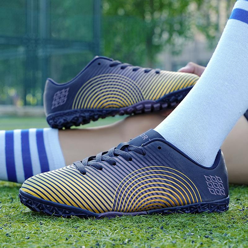 Adult Children's Football Shoes Spikes TF Shredded Nails Student Game Training Football Shoes Boots