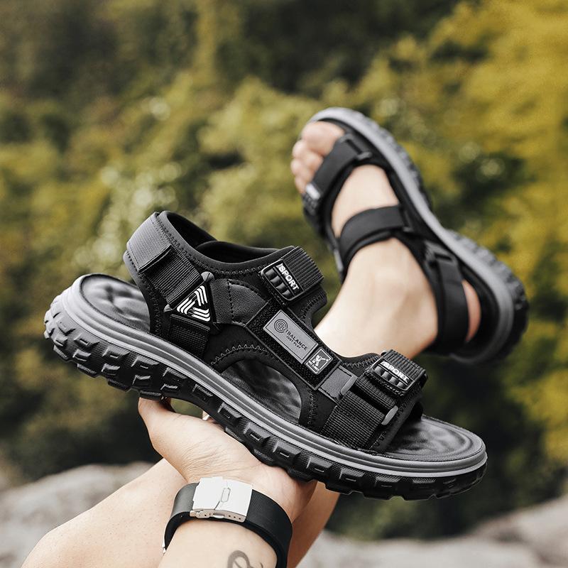 

2024 summer outdoor breathable non-smelly feet Vietnamese sandals men s trendy casual non-slip outdoor beach men s shoes 39