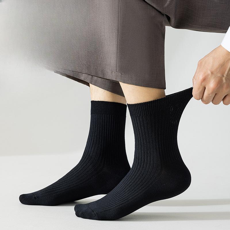 4 Pairs of Men's Spring and Summer Mid-calf Socks, Vertical Anti-pilling Breathable Cotton Socks, Deodorizing and Sweat-absorbing Long Calf Socks