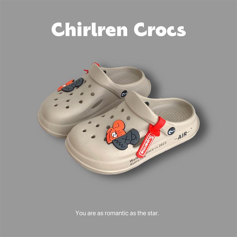 Children's Hole Shoes, Men's and Women's Middle-aged and Older Children's 2025 Summer DIY Durable Non-slip Thick-soled Beach Cute Cool Slippers