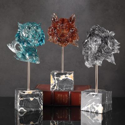 Harz Handwerk Transparent Farbe Simuliert Tier Skulpturen Wolfskopf Ornament Wolf Dekorationsfiguren Heimdekoration