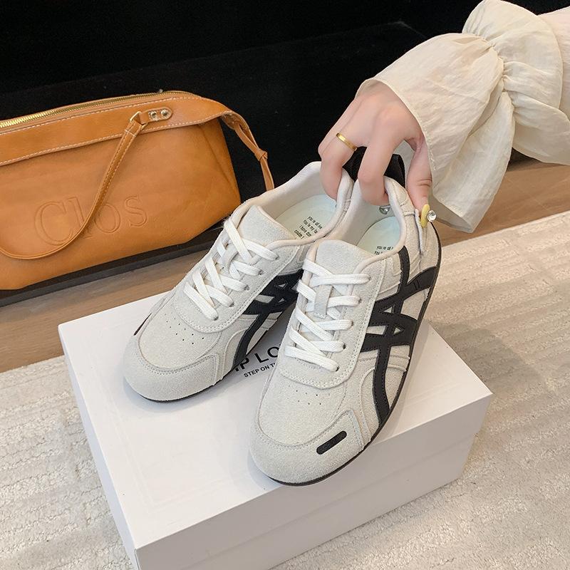 Red popular German training shoes women's 2025 autumn new autumn models versatile sports and leisure little white women's shoes board shoes