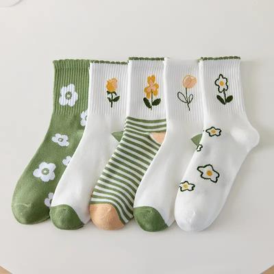 5 pár női virágmintás, salátamintás, fodros, középhosszú zokni