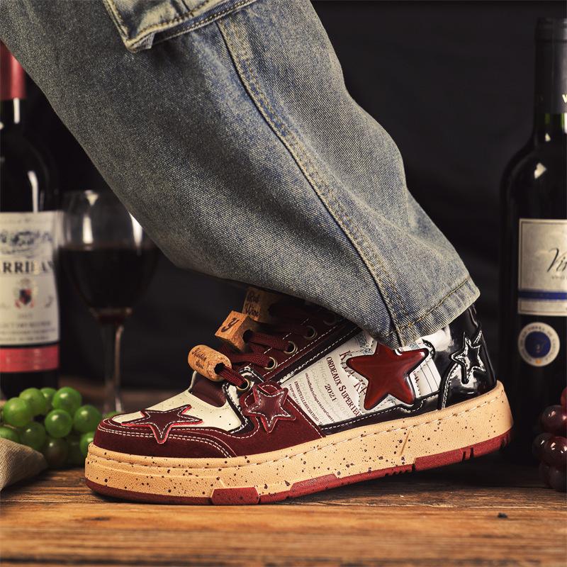 Men's shoes 2024 autumn and winter new student trend versatile casual board shoes Internet celebrity explosion niche design star tide shoes