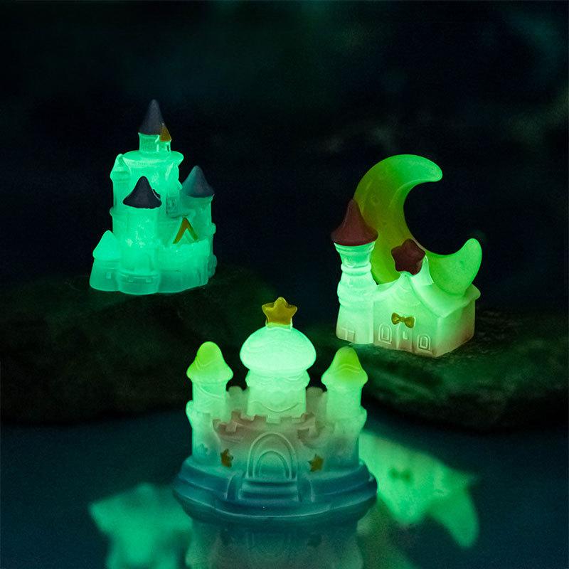 Strălucire în întuneric Basm Sclipitor Castelul Micro Peisaj Decorare tort de masă Stele de vis Decorare din rășină Castelul lunii