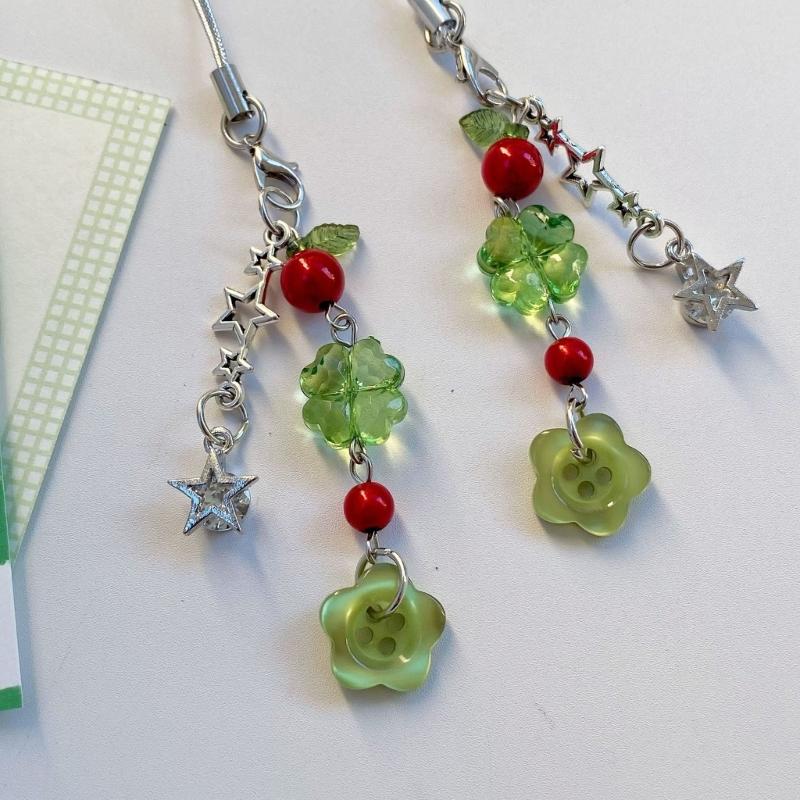 Fashionable Four Leaf Grass Keychain Button Inspired Beaded Charm Hanging Pendant Korean Style Decoration