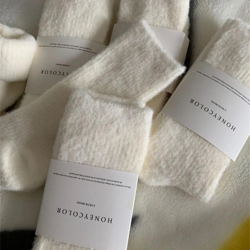 10-1 Soft and Fluffy Socks for Children In Autumn and Winter, with Thick and Warm Velvet for Warmth, Simple and Versatile