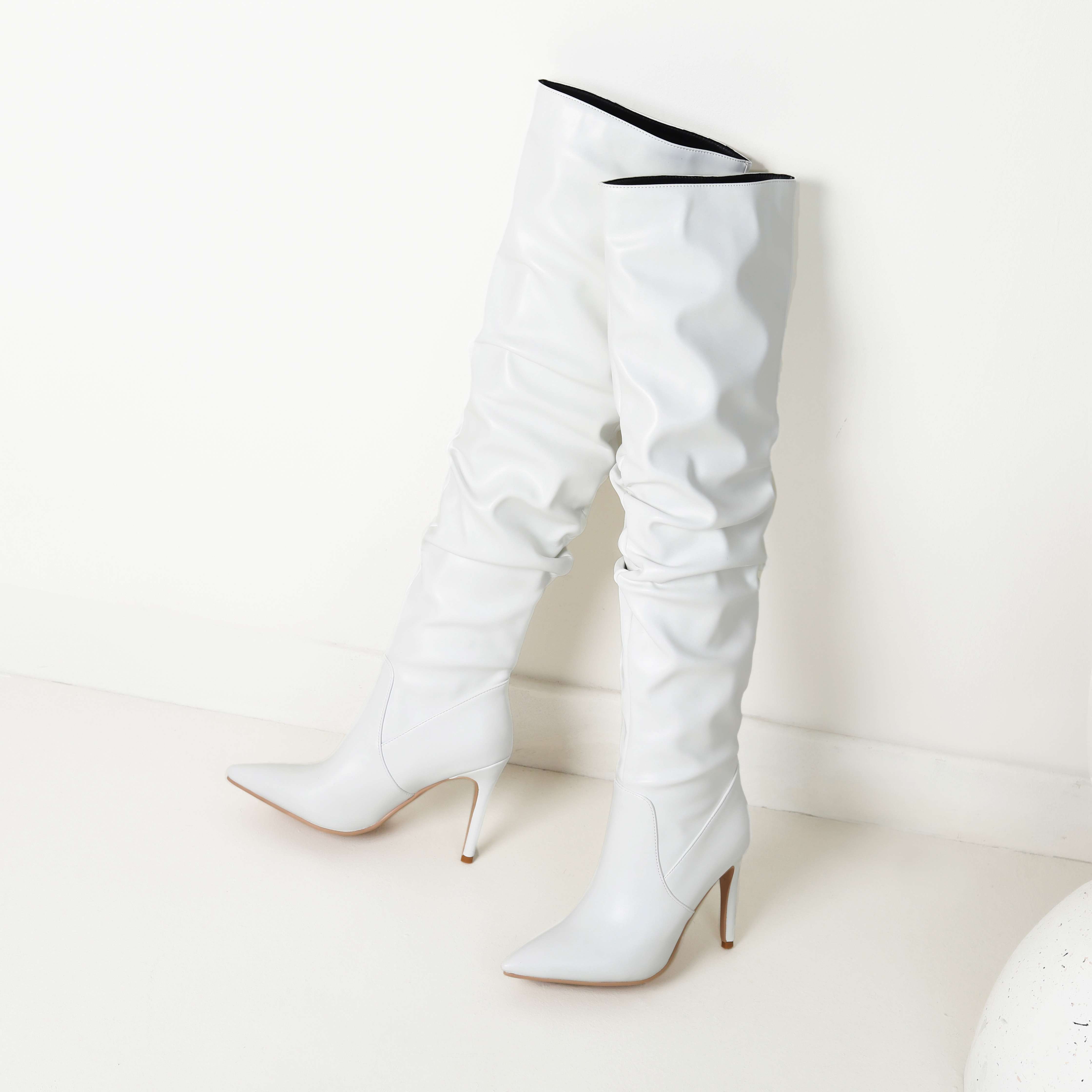 lenkisen Осенне-зимняя обувь из ПУ с острым носком, на высоком каблуке-шпильке, сапоги для верховой езды, плиссированные, сохраняющие тепло, модные сапоги выше колена 34 белый