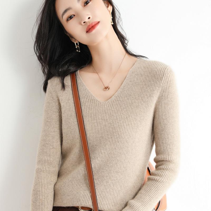 V-neck Knitted Sweater Women's Spring and Autumn Women's Sweater Slim-fitting Solid Color Knitted Long-sleeved Bottoming Versatile Short Top